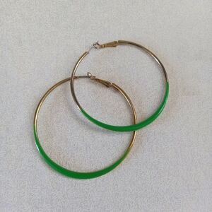 Large gold hoops